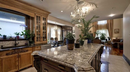 1911 13 Avenue Nw, Calgary, AB - Indoor