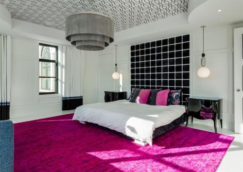 732 Crescent Road Nw, Calgary, AB - Indoor Photo Showing Bedroom