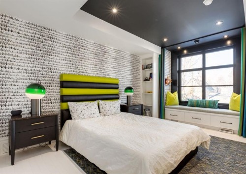 732 Crescent Road Nw, Calgary, AB - Indoor Photo Showing Bedroom