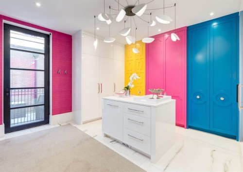 732 Crescent Road Nw, Calgary, AB - Indoor Photo Showing Other Room