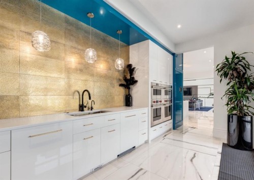 732 Crescent Road Nw, Calgary, AB - Indoor