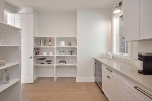 219 Calais Drive Sw, Calgary, AB - Indoor