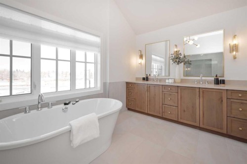 219 Calais Drive Sw, Calgary, AB - Indoor Photo Showing Bathroom