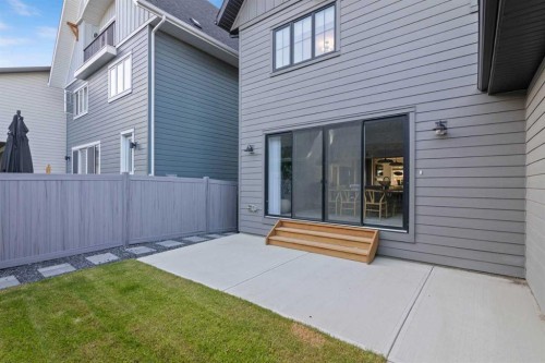 219 Calais Drive Sw, Calgary, AB - Outdoor With Exterior