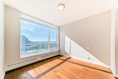 1126-222 Riverfront Avenue Sw, Calgary, AB - Indoor Photo Showing Other Room