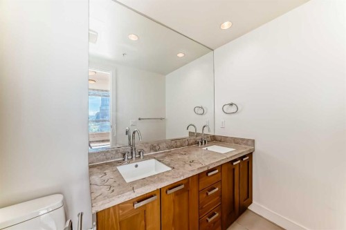1126-222 Riverfront Avenue Sw, Calgary, AB - Indoor Photo Showing Bathroom
