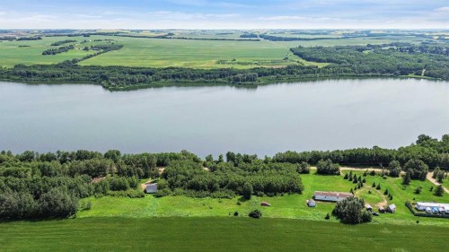 44101 Range Road 214, Ferintosh, AB 