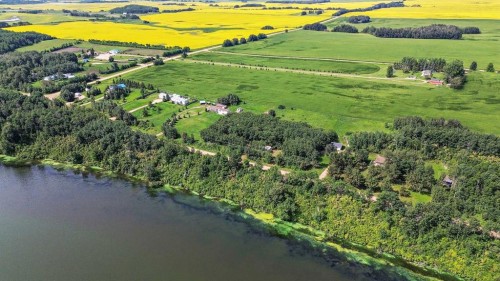 44101 Range Road 214, Ferintosh, AB 