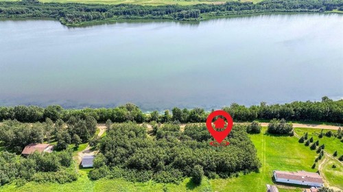 44101 Range Road 214, Ferintosh, AB 