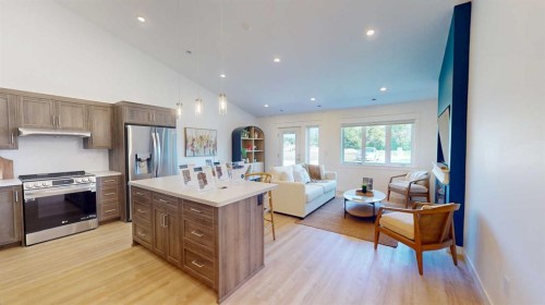 731 7 Avenue West, Cardston, AB - Indoor Photo Showing Kitchen With Upgraded Kitchen