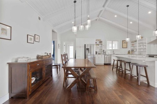 32325 Range Road 24, Rural Mountain View County, AB - Indoor