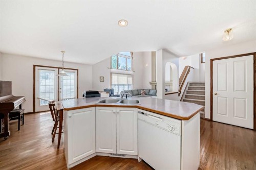 42 Sierra Nevada Green Sw, Calgary, AB - Indoor Photo Showing Kitchen With Double Sink