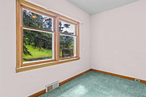404 Otter Street, Banff, AB - Indoor Photo Showing Other Room