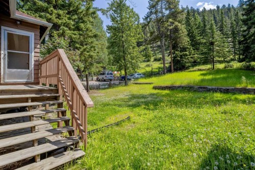 404 Otter Street, Banff, AB - Outdoor