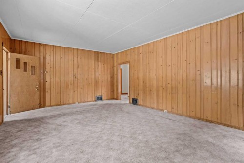 404 Otter Street, Banff, AB - Indoor Photo Showing Other Room