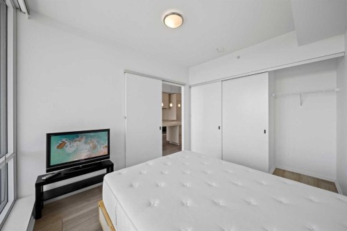 2006-615 6 Avenue Se, Calgary, AB - Indoor Photo Showing Bedroom