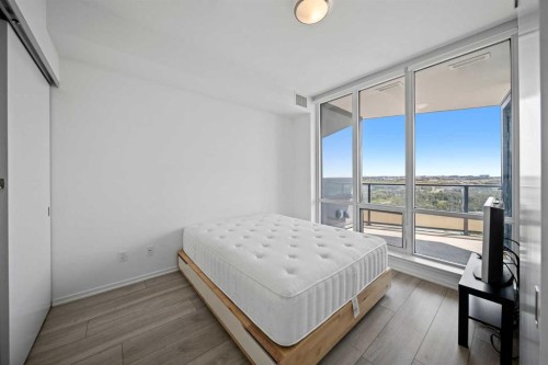 2006-615 6 Avenue Se, Calgary, AB - Indoor Photo Showing Bedroom