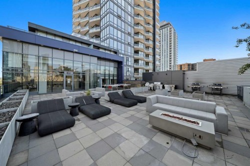 2006-615 6 Avenue Se, Calgary, AB - Outdoor With Balcony