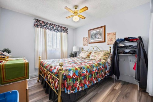 44 Taraglen Place Ne, Calgary, AB - Indoor Photo Showing Bedroom