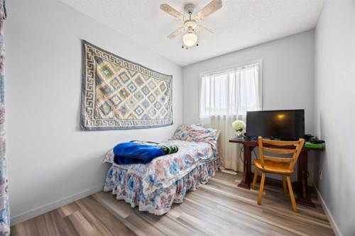 44 Taraglen Place Ne, Calgary, AB - Indoor Photo Showing Bedroom