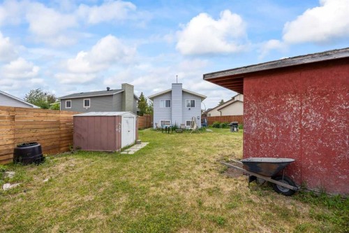 44 Taraglen Place Ne, Calgary, AB - Outdoor With Exterior