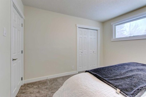 272 Acadia Drive Se, Calgary, AB - Indoor Photo Showing Bedroom