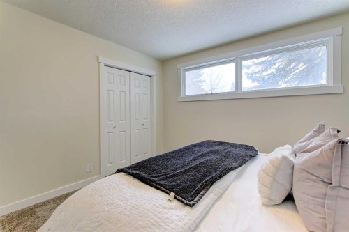 272 Acadia Drive Se, Calgary, AB - Indoor Photo Showing Bedroom