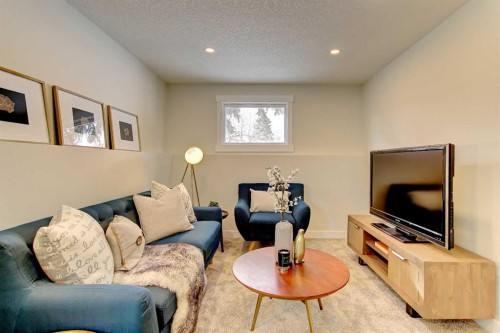 272 Acadia Drive Se, Calgary, AB - Indoor Photo Showing Living Room
