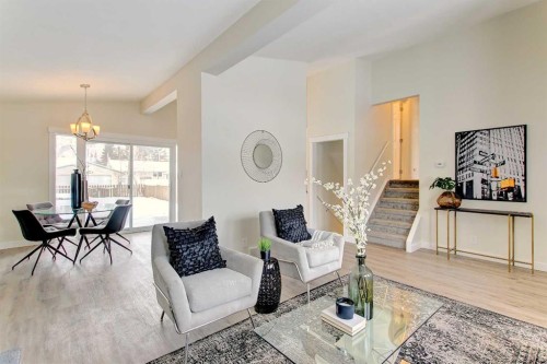 272 Acadia Drive Se, Calgary, AB - Indoor Photo Showing Living Room