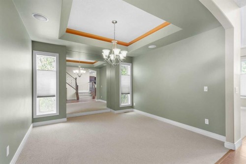 86 Springborough Green Sw, Calgary, AB - Indoor Photo Showing Other Room