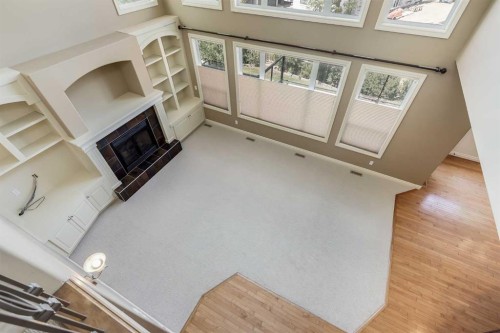 86 Springborough Green Sw, Calgary, AB - Indoor Photo Showing Other Room