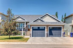 52 Winter Drive  Olds, AB T4H 0C8