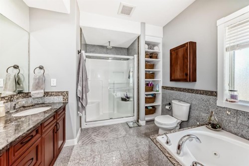 52 Winter Drive, Olds, AB - Indoor Photo Showing Bathroom