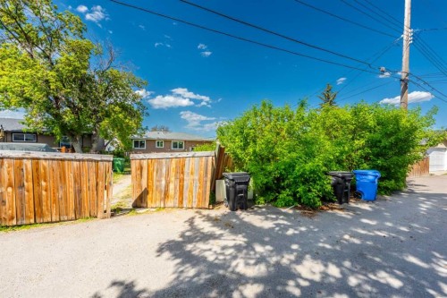 5407 14 Avenue Se, Calgary, AB - Outdoor