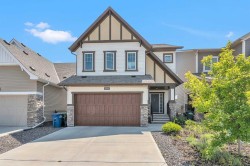 203 Reunion Green NW Airdrie, AB T4B 3W3