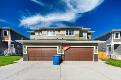 92 Waterford Manor  Chestermere, AB T1X 2T9