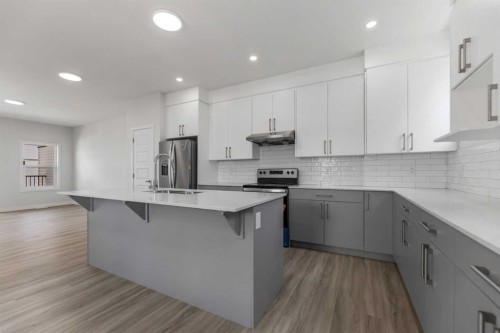 601-90 Corner Meadows Manor Ne, Calgary, AB - Indoor Photo Showing Kitchen With Stainless Steel Kitchen With Upgraded Kitchen