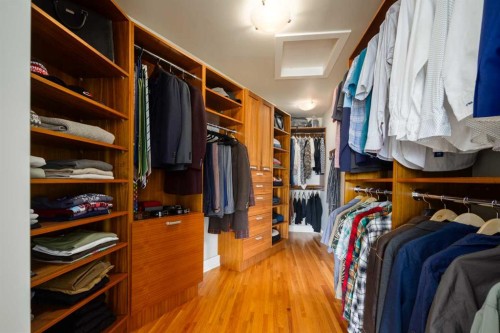 57 Slopes Point Sw, Calgary, AB - Indoor With Storage