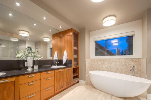 57 Slopes Point Sw, Calgary, AB - Indoor Photo Showing Bathroom