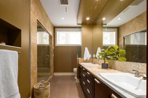 57 Slopes Point Sw, Calgary, AB - Indoor Photo Showing Bathroom