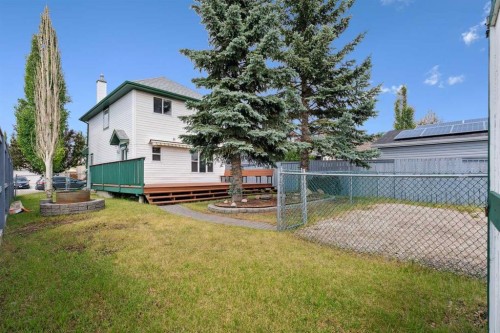 7 Covewood Park Ne, Calgary, AB - Outdoor