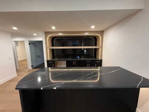 1910 Broadview Road Nw, Calgary, AB - Indoor