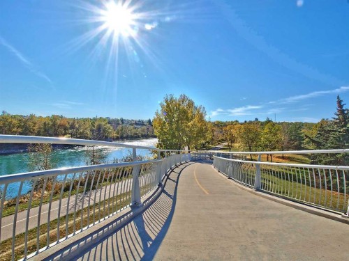 1910 Broadview Road Nw, Calgary, AB - Outdoor With View