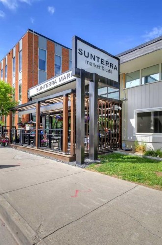 1910 Broadview Road Nw, Calgary, AB - Outdoor