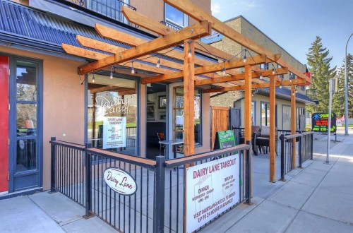 1910 Broadview Road Nw, Calgary, AB - Outdoor