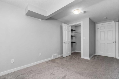 5-2815 17 Street Sw, Calgary, AB - Indoor Photo Showing Other Room