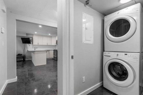 5-2815 17 Street Sw, Calgary, AB - Indoor Photo Showing Laundry Room