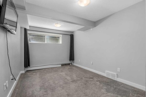 5-2815 17 Street Sw, Calgary, AB - Indoor Photo Showing Other Room