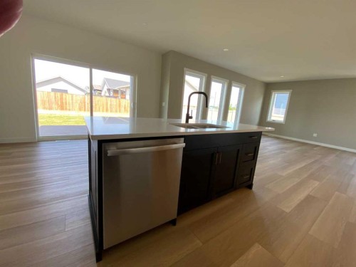 4 Williams Avenue, Olds, AB - Indoor Photo Showing Kitchen