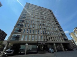 704-706 15 Avenue SW Calgary, AB T2R 0R7